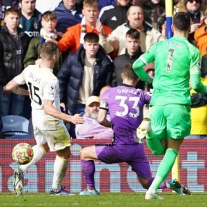 星空体育网页-热刺大胜让孔蒂不再抱怨 连吞惨败利兹联警报响起