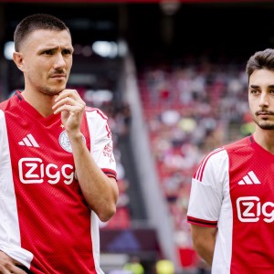 阿贾克斯新援：我从小就崇拜C罗，但亚马尔的盘带比他更厉害