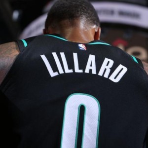 星空体育APP下载-ESPN设计五大交易：利拉德去篮网？湖人换来范乔丹